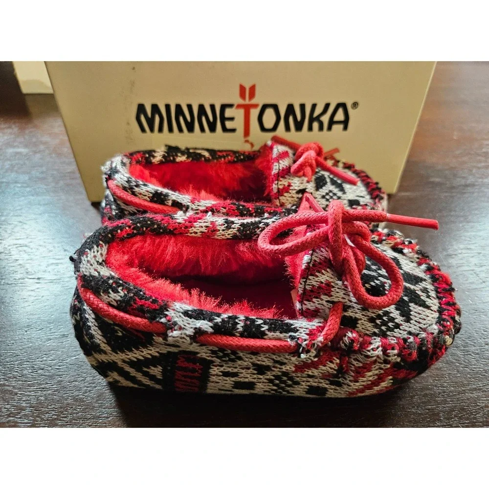 Minnetonka 4908 Cassie Kid/Girl Faux Fur Lined Slippers Snowflake Red - Size 7‎